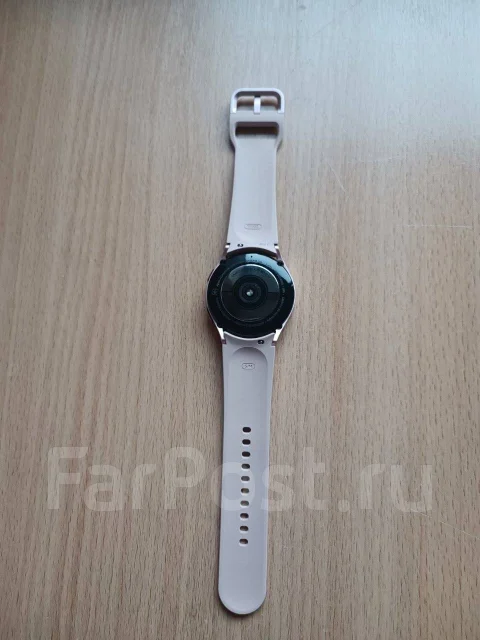 Samsung Galaxy Watch4. GPS, NFC, IP68 ����