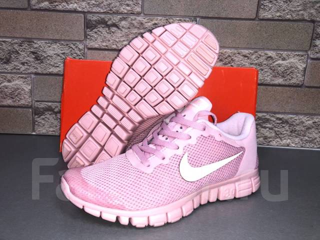 Nike 2025 frees pink