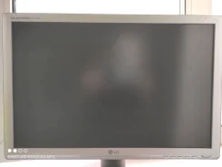 LG. 19" ����
