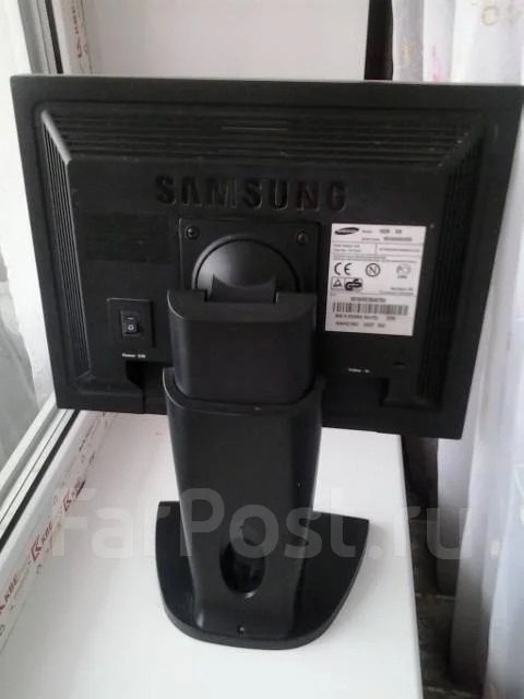 Samsung. 11", ���������� �� (LCD, LED, QLED) ����