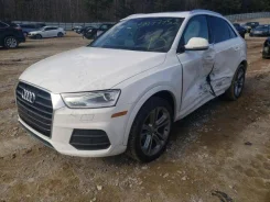 Audi Q3 ����