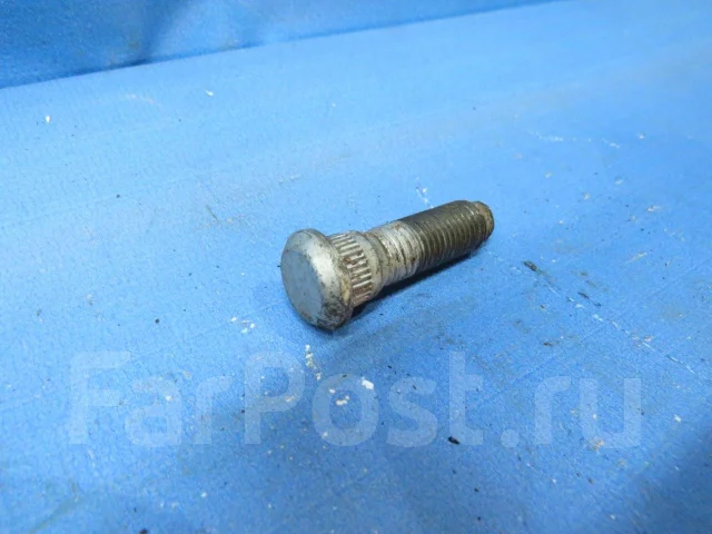 Volvo 31360313 шпилька ступицы аналог