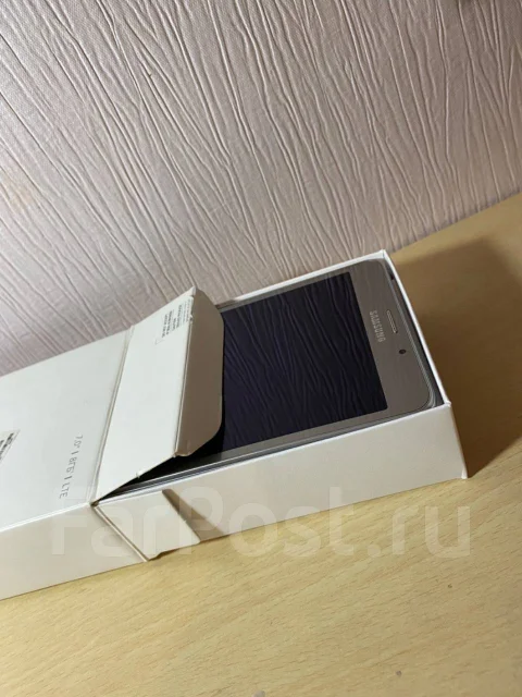 Samsung Galaxy Tab A ����