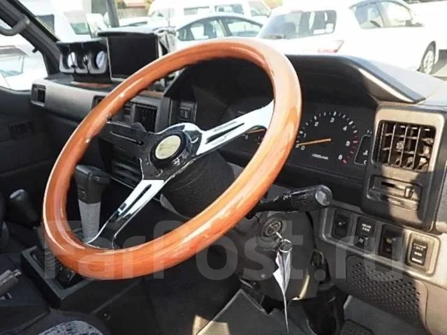 6102b369 стекло лобовое mitsubishi
