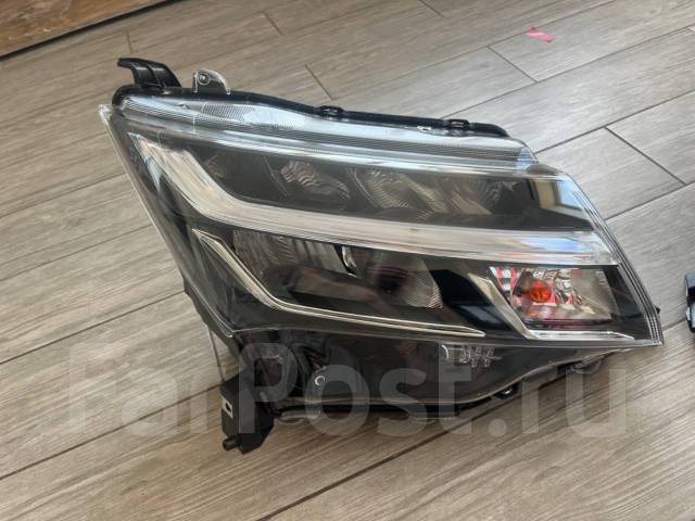Продам фара Левая - Правая с блоками toyota TANK 2016-2020 купить во ...