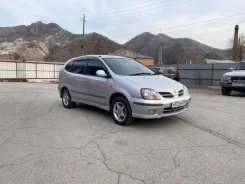 Nissan Tino. �������, ��������, 2.0 (135��.�.), ������, 220����. �� ����