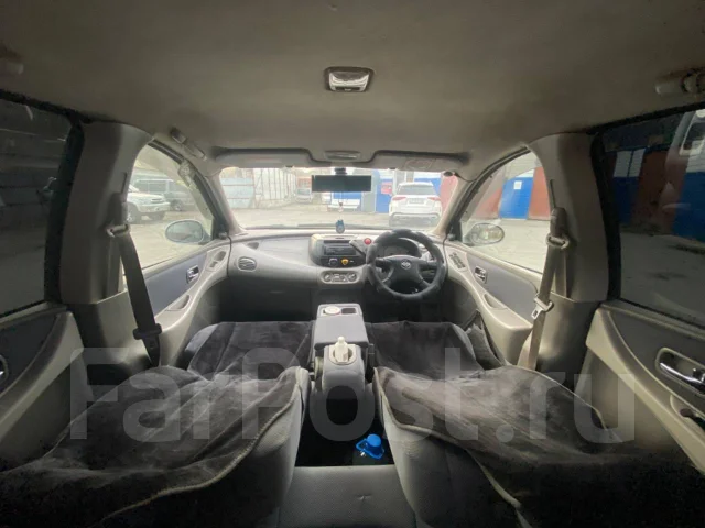 Nissan Tino. �������, ��������, 2.0 (135��.�.), ������, 220����. �� ����