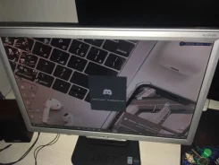 Acer. 19" ����