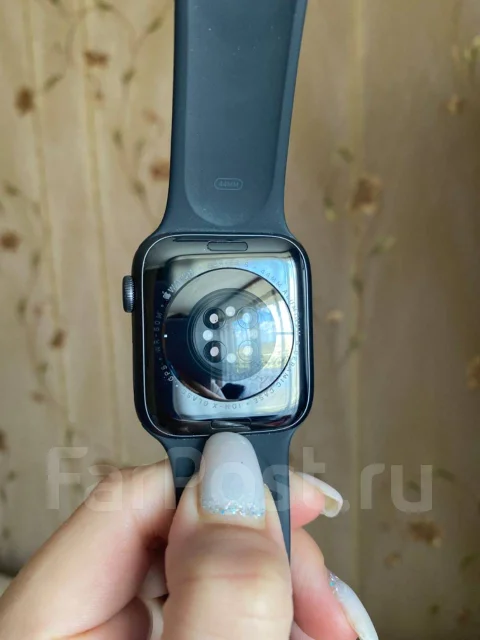 Apple Watch Series 6. GPS, NFC, IP67, IP68 ����