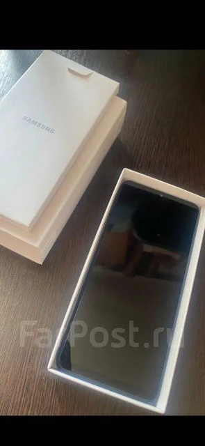 Samsung Galaxy M12. �/�, ����� ����