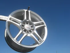 Hokuto Racing. 7.0x16", 5x100, 5x114.3, ET47 ����