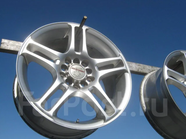 Hokuto Racing. 7.0x16", 5x100, 5x114.3, ET47 ����