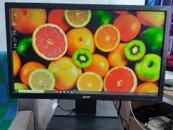 Acer. 22", ���������� OLED ����