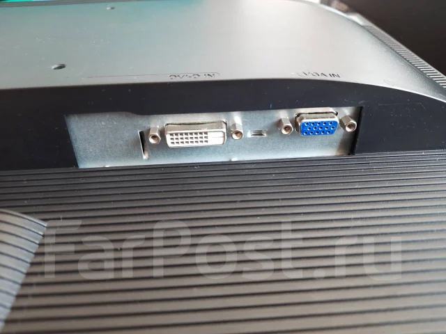 Acer. 22", ���������� OLED ����