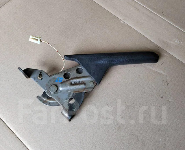 Не отпускает ручник мазда 6 gg