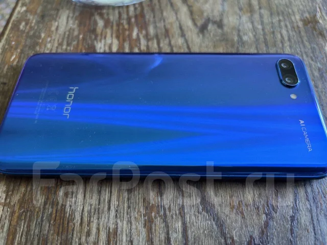 Honor 10. �/�, �����, 4G LTE, NFC ����