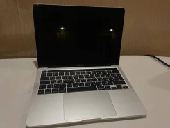 Apple MacBook Pro 13 2019 Mid MV992. 13.3", ��� 64 �� � ������, ���� 256���, WiFi, Bluetooth, ����������� �� 20��. ����