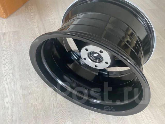 Shogun. 9.5x17", 5x114.3, ET15 ����