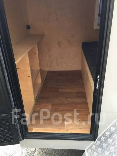 SB Trailer. �/�: 750���., �����: 500���. ����