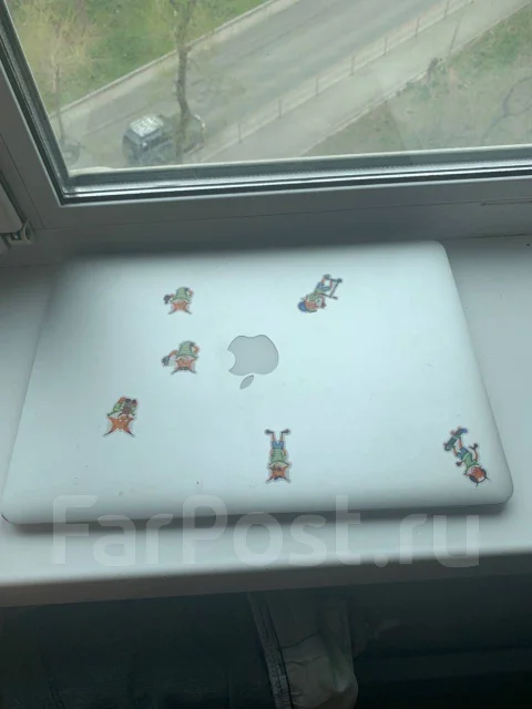 Apple MacBook 12. ��� 4 ��, ���� 500���, WiFi: 1, Bluetooth: 1, ����������� �� 4��. ����