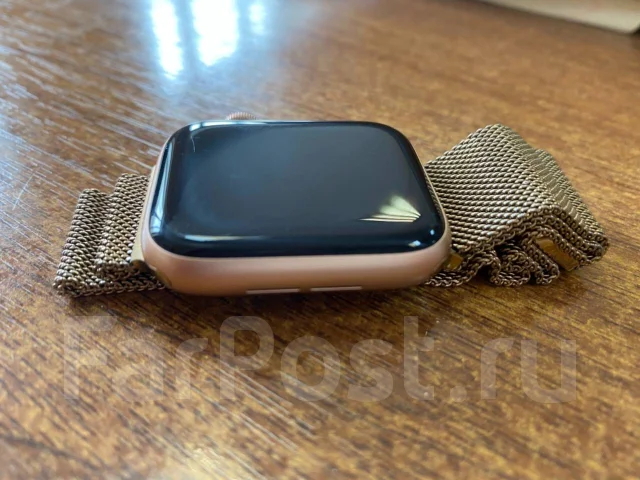 Apple Watch Series 5. GPS ����