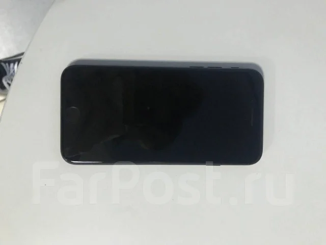 Apple iPhone SE 2020. �/�, ������, 3G, 4G LTE, NFC ����