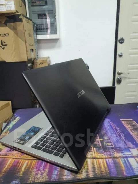 Asus. 15.6", ��� 6 ��, ���� 500���, WiFi: 1, Bluetooth: 1 ����