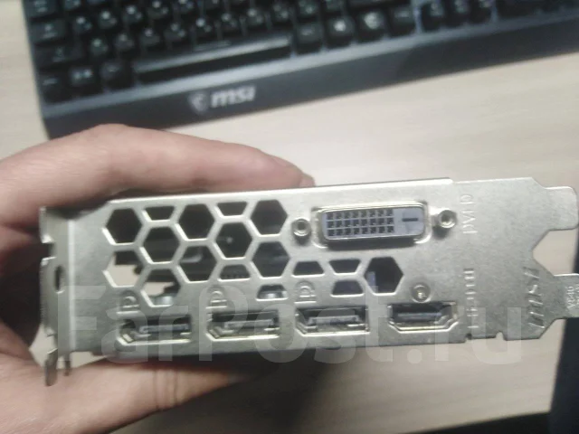 Radeon RX 570 ����