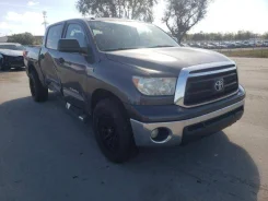Toyota Tundra ����