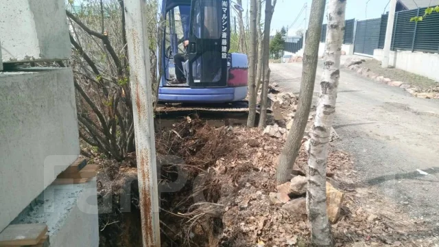 Монтаж забора на бетонных блоках фбс сваи ростверк ленточный фундамент ...