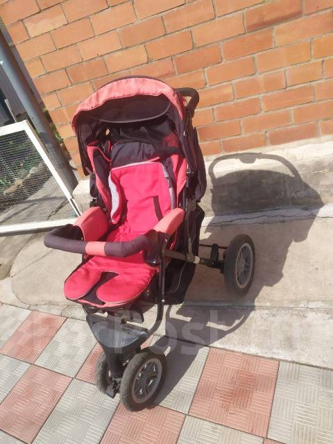 Коляска - Коляски и переноски в Уссурийске