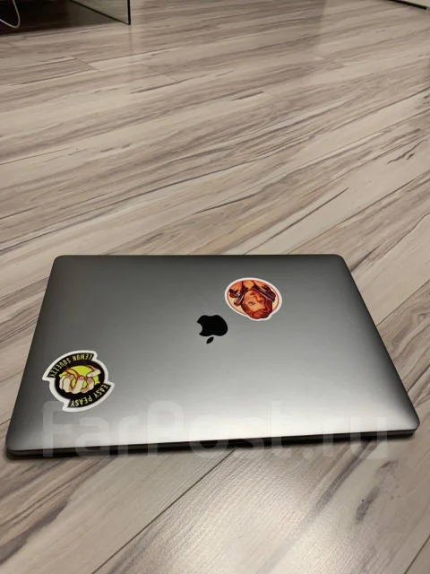 Apple MacBook Pro 15 2017 Mid. 15", 2,9����, ��� 16 ��, ���� 16���, WiFi: 1, Bluetooth: 1, ����������� �� 23��. ����