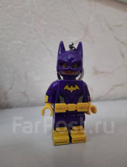 Лего LEGO брелок фонарик Женщина кошка Бэтмен - Сувениры во Владивостоке