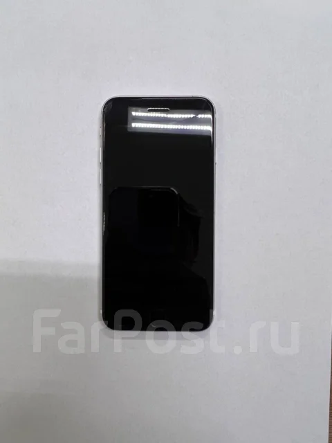 Apple iPhone SE 2020. �/�, �����, 4G LTE, NFC ����