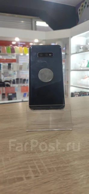 Samsung Galaxy S10e. �/�, ������, 4G LTE, Dual-SIM, NFC ����