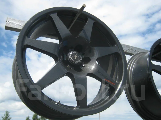 TecnoMagnesio. 7.5x17", 5x98, ET30 ����