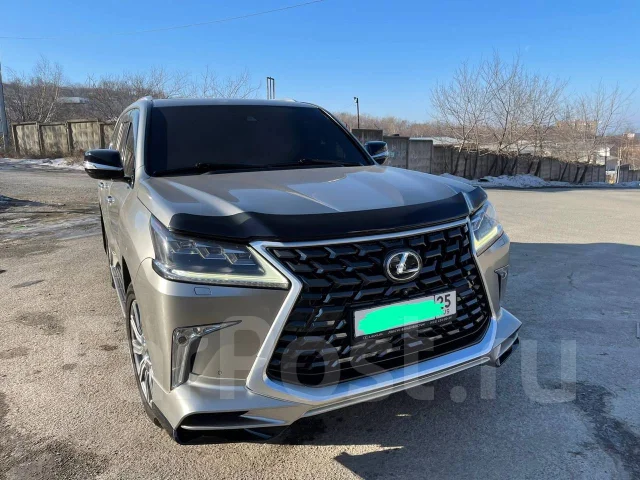 Lexus LX570. �������, 4wd, 5.7 (383��.�.), ������, 109 000����. �� ����
