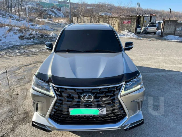 Lexus LX570. �������, 4wd, 5.7 (383��.�.), ������, 109 000����. �� ����
