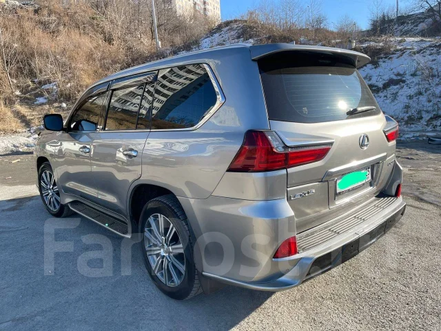 Lexus LX570. �������, 4wd, 5.7 (383��.�.), ������, 109 000����. �� ����