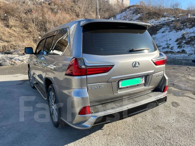 Lexus LX570. �������, 4wd, 5.7 (383��.�.), ������, 109 000����. �� ����