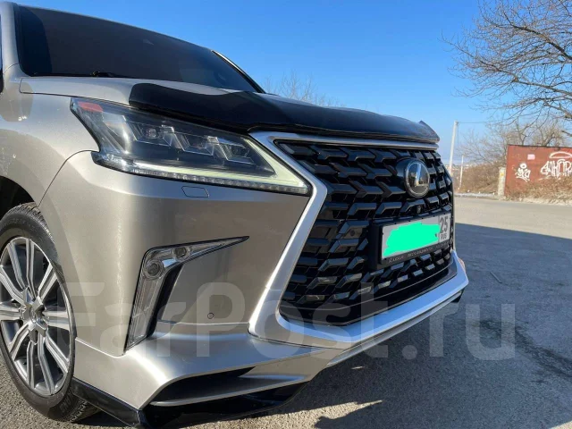 Lexus LX570. �������, 4wd, 5.7 (383��.�.), ������, 109 000����. �� ����