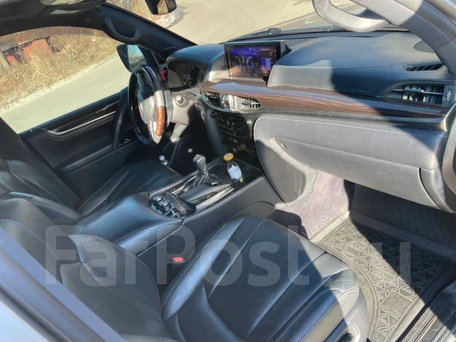 Lexus LX570. �������, 4wd, 5.7 (383��.�.), ������, 109 000����. �� ����