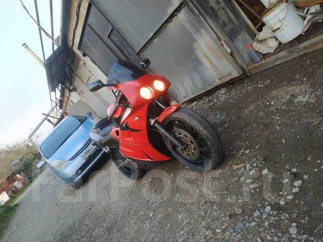 Хонда вфр 400р