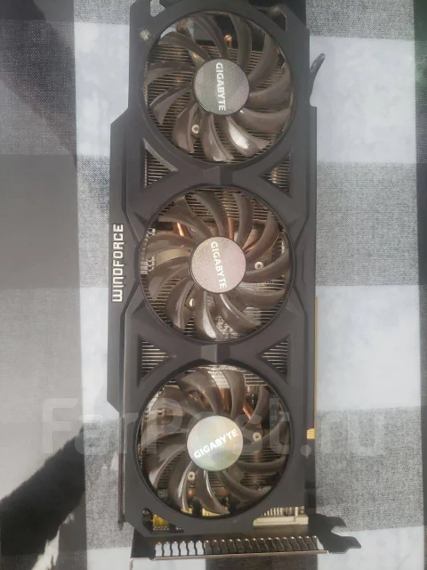 Radeon R9 270X ����