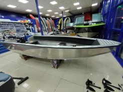 Windboat. ����� 4��., 19��.�. ����