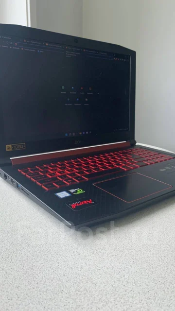 Acer Nitro 5 AN515-52. 15.6", 2,3����, ��� 16 ��, ���� 1 000���, WiFi: 1, Bluetooth: 1 ����
