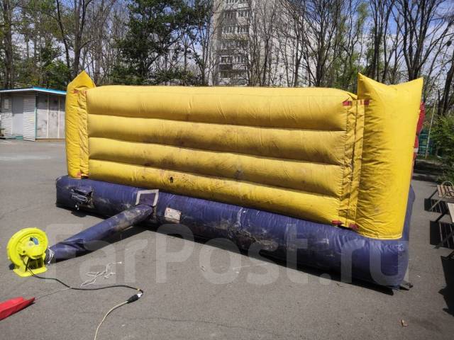 Батут, б/у, в наличии. Цена: 5 000₽ во Владивостоке