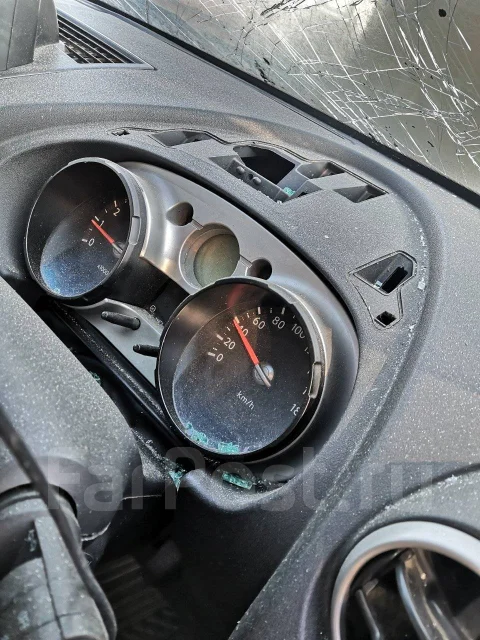 Nissan Dualis. NJ10084639, MR20 383225A ����