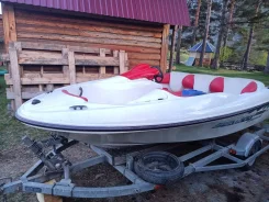 BRP Sea-Doo Challenger. 1999 ���, ����� 5��., ��������� ������������, 110��.�., ������ ����