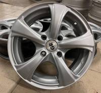 3SDM. x15", 4x114.3 